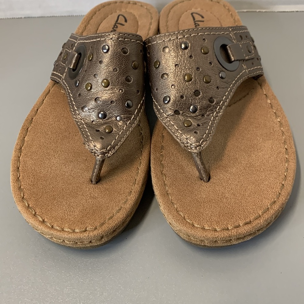 Clarks Leather Uppers Copper Studded Sandals size 6.5 - Picture 12 of 12